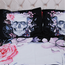 Load image into Gallery viewer, 3D Skull Bedding Set - Lusy
